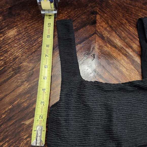 NWT Revolve Rumer The Label Black Ribbed Rosa Crop Or Swim Top Sz XS - Picture 6 of 7